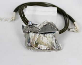 Canadian North inspired silver necklace