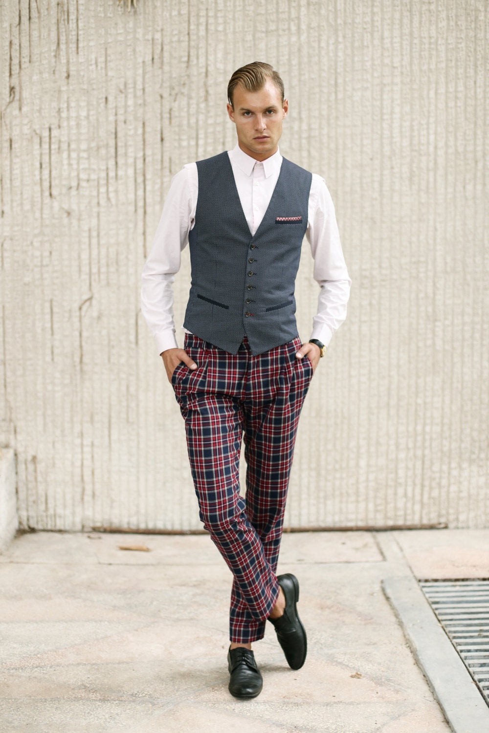 Men‘s pleated wool pants checkered