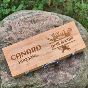 Personalized Barbecue Set with 5 Grilling Accessories- Custom Engraved BBQ King Utensils in Natural Bamboo Case Gift for Him by Algis Crafts