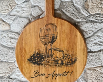 Bon Appetit Large round OAK Cutting Board with handle. Size 12,8'/32cm x 15,3'/42cm Chopping Block. Laser Engraved Custom Gift for Birthday