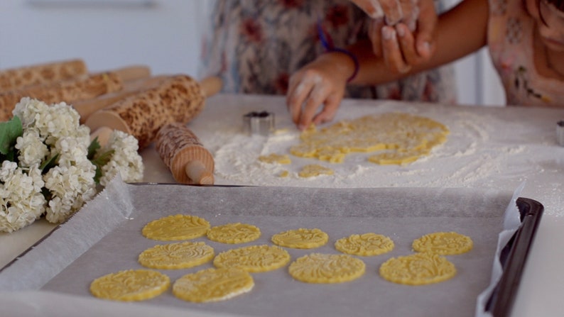 HONEYCOMB Embossing Rolling Pin. Laser Cut Dough Roller for Embossed Cookies with Honey Bee Pattern by AlgisCrafts image 7