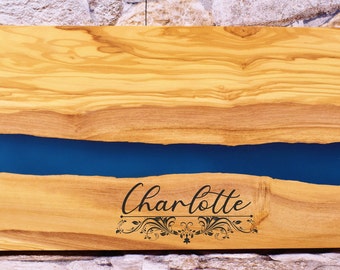 Personalized Charcuterie Cutting Board, Gifts for the Couple. Resin Laser Engraved Custom Gift for Wedding Birthday Anniversary Housewarming