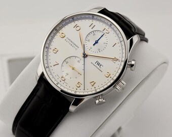 Montre chronographe automatique IWC à cadran argenté IW3716-04