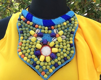 Pieza de cuello de declaración con cuentas **Collar de declaración, joyería africana, collar tribal de cuentas africanas - collar de declaración - collar africano