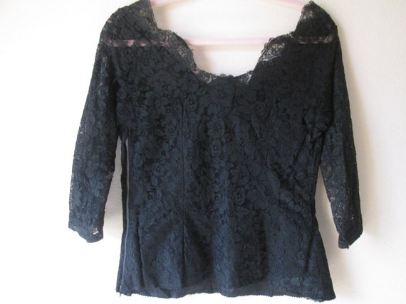 Vintage Black Lace Blouse  Circa 1940's to 1950's… - image 2