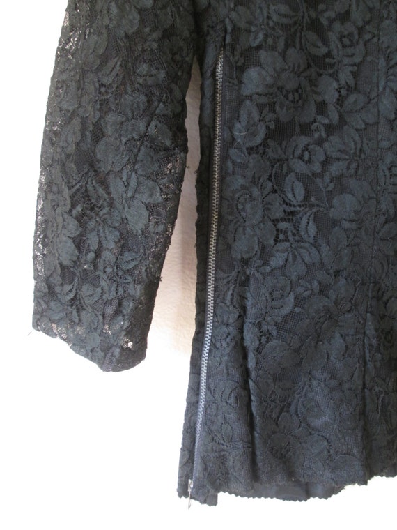 Vintage Black Lace Blouse  Circa 1940's to 1950's… - image 3