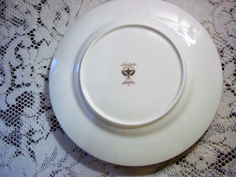 Noritake Bone China 3 Salad Plates Barrymore Pattern 9737 Vintage 1970/'s Japan Wedding Bridal Shower Gifting Excellent Condition