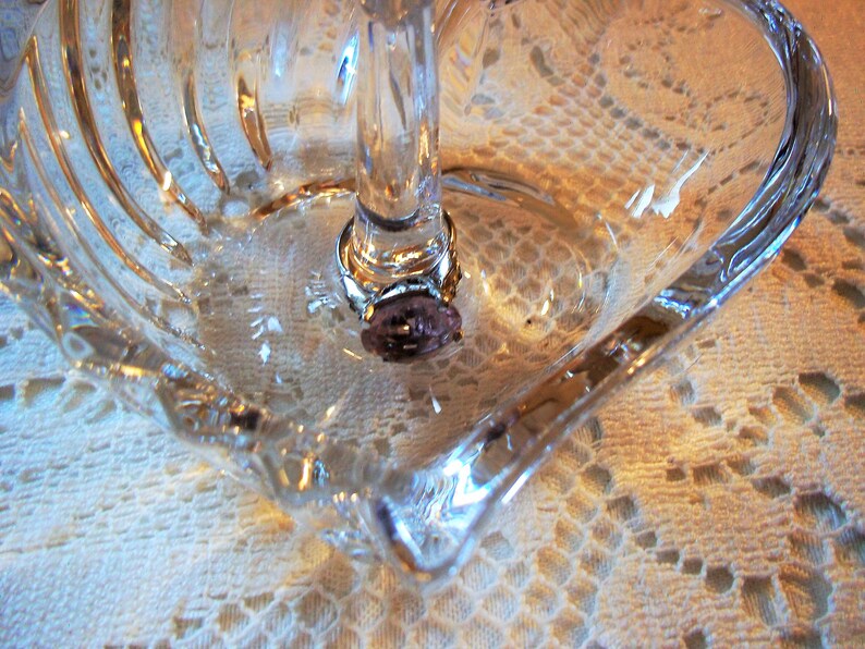Beautiful Large Heart Ring Keeper Lead Crystal Vintage 1980/'s Excellent Condition Perfect for Her!