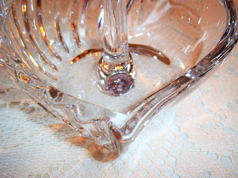 Beautiful Large Heart Ring Keeper Lead Crystal Vintage 1980/'s Excellent Condition Perfect for Her!