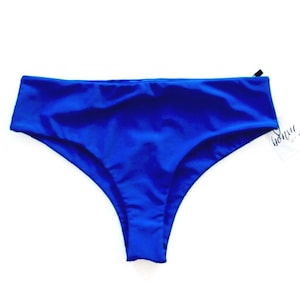 Midi Seamless Reversible Mid Rise Moderate Cheeky Coverage Bikini Bottom