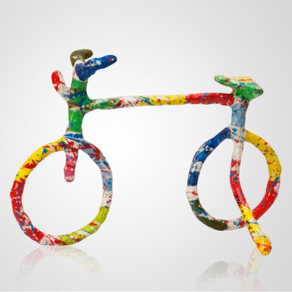 Escultura de bicicleta pop-art hecha a mano, técnica mixta, arte griego