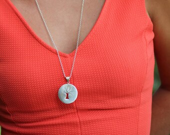 Medaillon Tree Recycled Silver Necklace