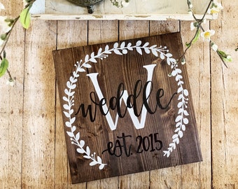Family Name Sign, Last Name Sign, Wedding Date Sign, Wood Anniversary Gift, Wood Wedding Decor, Rustic Farmhouse Style, Wedding Gift