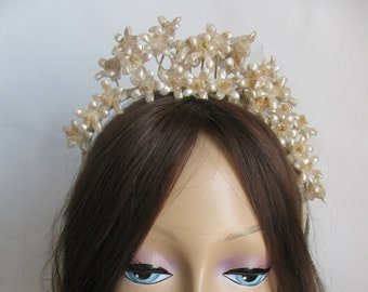 Vintage 1920s Headpiece with a Cluster of Beautiful Wax Flowers