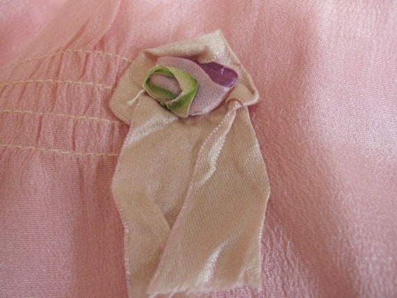 Beautiful vintage 1920s pink silk robe edged in e… - image 8