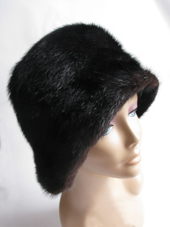 Outstanding Vintage 1940s Black Mink Cloche Hat - image 4