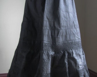 Vintage 1920s Black Petticoat/underskirt with shirred detail and drawstring waistband