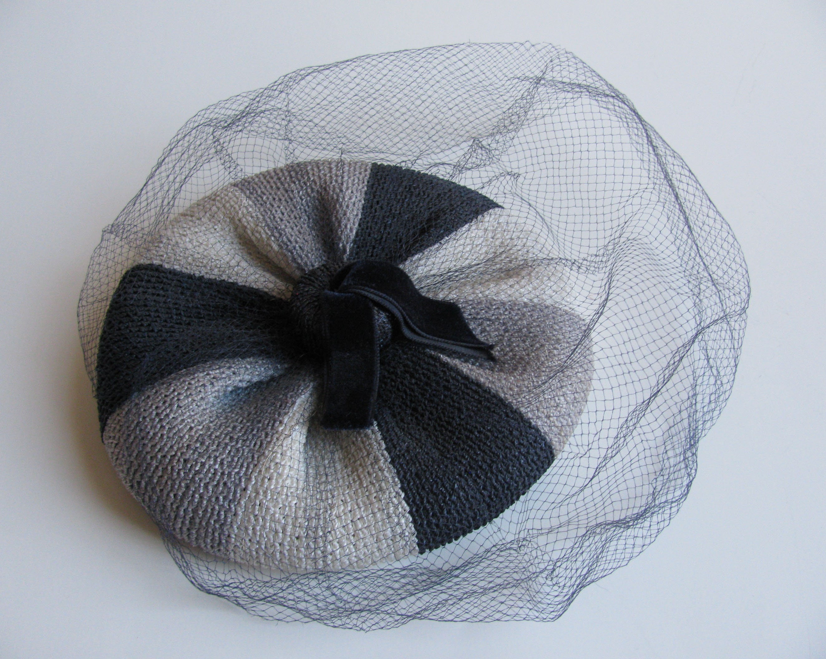 1960s Mr. John Demi Chapeau Striped Ladies Hat With Netting  display picture 3
