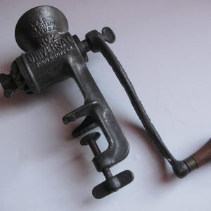 Vintage 1900er Jahre Gusseisen LF & C. Universal # 2 Fleischwolf / Food Chopper Tischplattenaufsatz