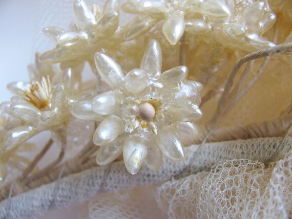 Elegant Vintage 1920s Unique Chrysanthemum Wax Flo