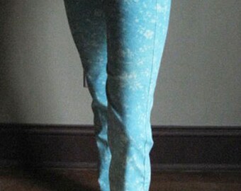 Women's Vintage 1990's blue floral pants