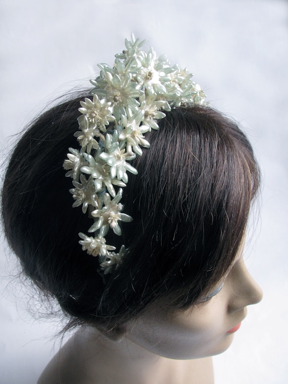 Vintage Beautiful Rare Soft Blue Wax Flowered Wedding  display picture 1