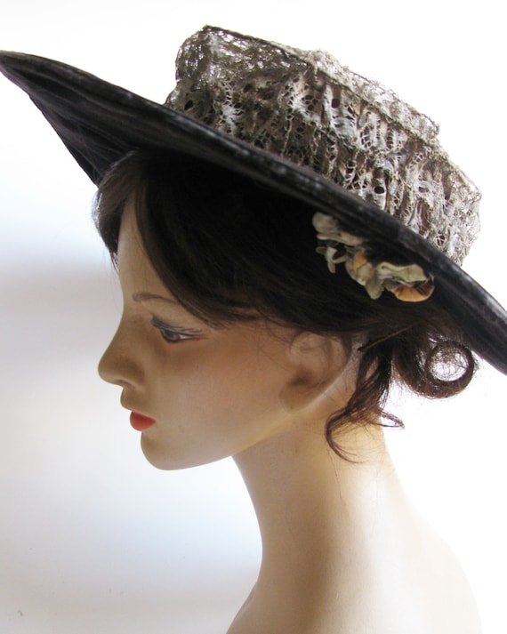 Vintage Black and Brown Hat with Floral Accent Floral Trucker Hat Freehand Burned – Western Style Black Cap  main image 4