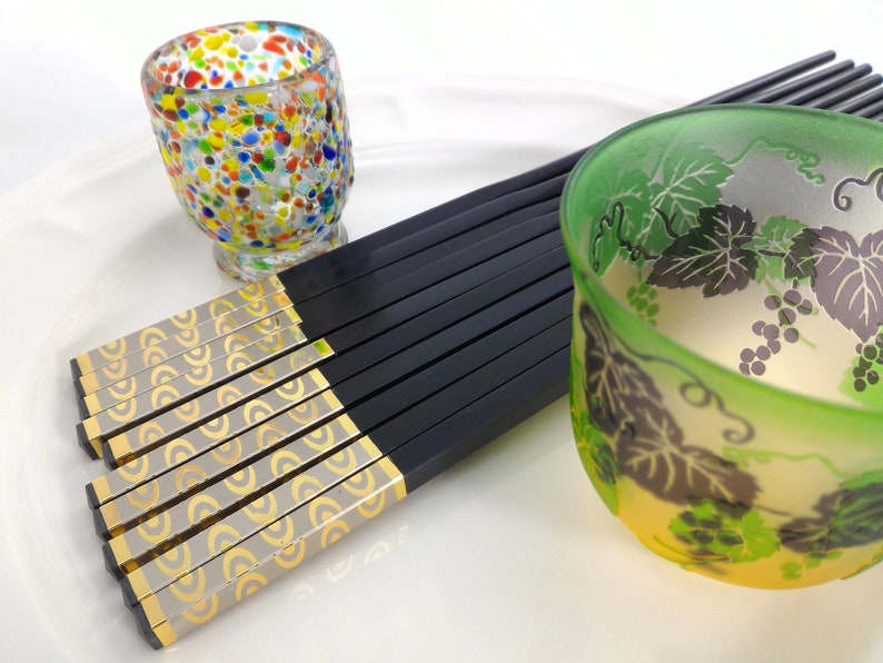Stick for hair or sushi serving A Fancy wooden chopsticks wedding favor. Luxury Chopsticks Fancy Black
