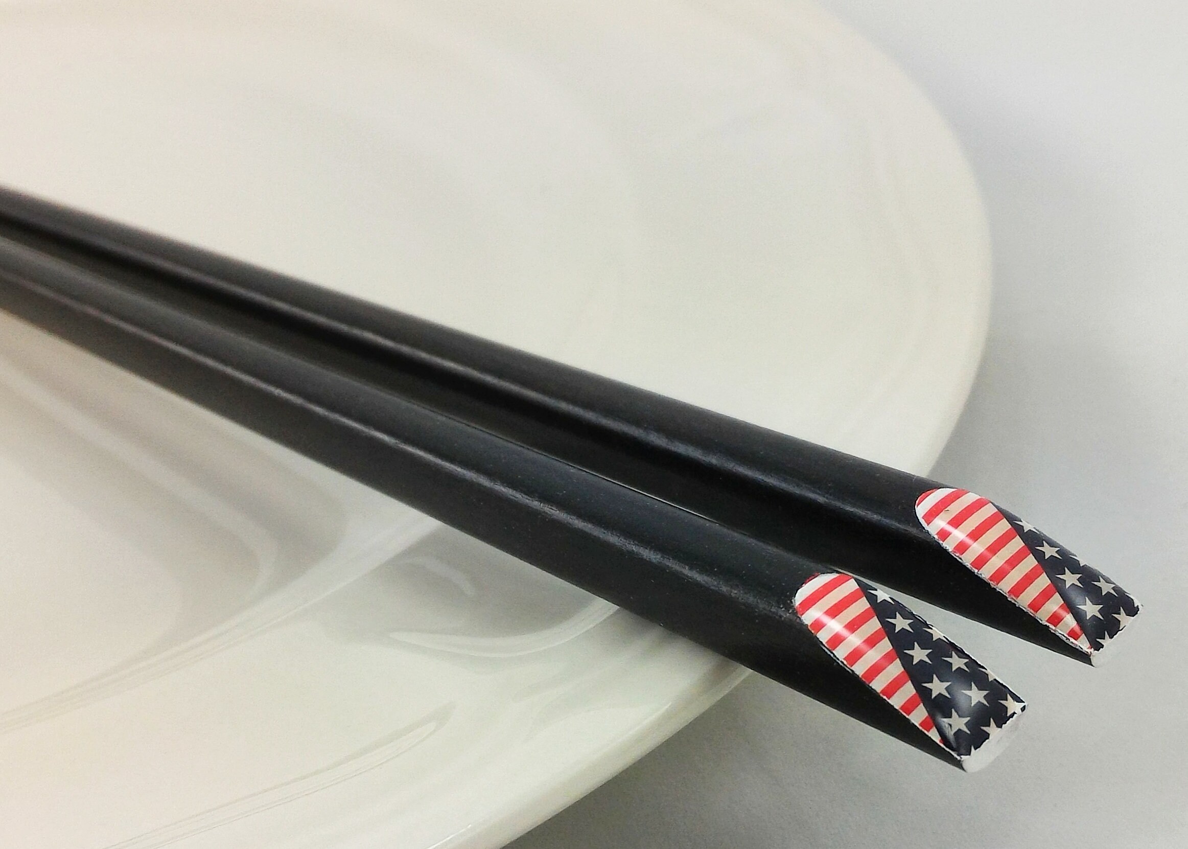Supreme Chopstick Set (FW23) - $48