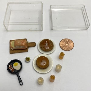 Vintage Dollhouse Breakfast food, Vintage Dollhouse Food, Dollhouse miniatures, Dollhouse Supplies, Dollhouse Crafts, Dollhouse Hobby
