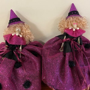 Halloween Skeletons, Skeleton Dolls, Skeleton Decor, Haunted Dollhouse Decor, Spooky Skeletons for Dollhouse, Dressed Up Skeletons