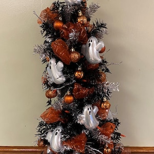 Halloween Tabletop Tree with lights, Halloween Decor, Halloween Table Decor, Halloween Centerpiece, Halloween Arrangement, Halloween Ghosts