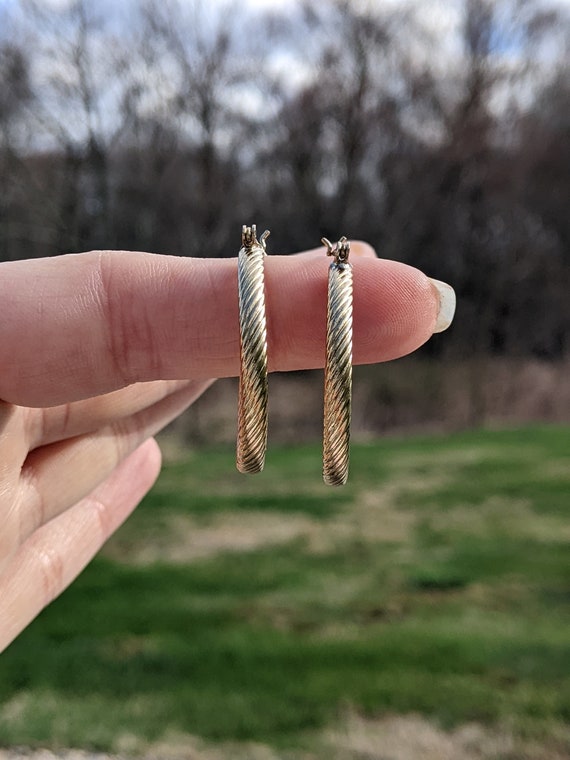 Bold Twisted Rope Tube Hoop Earrings in 14k Yello… - image 8