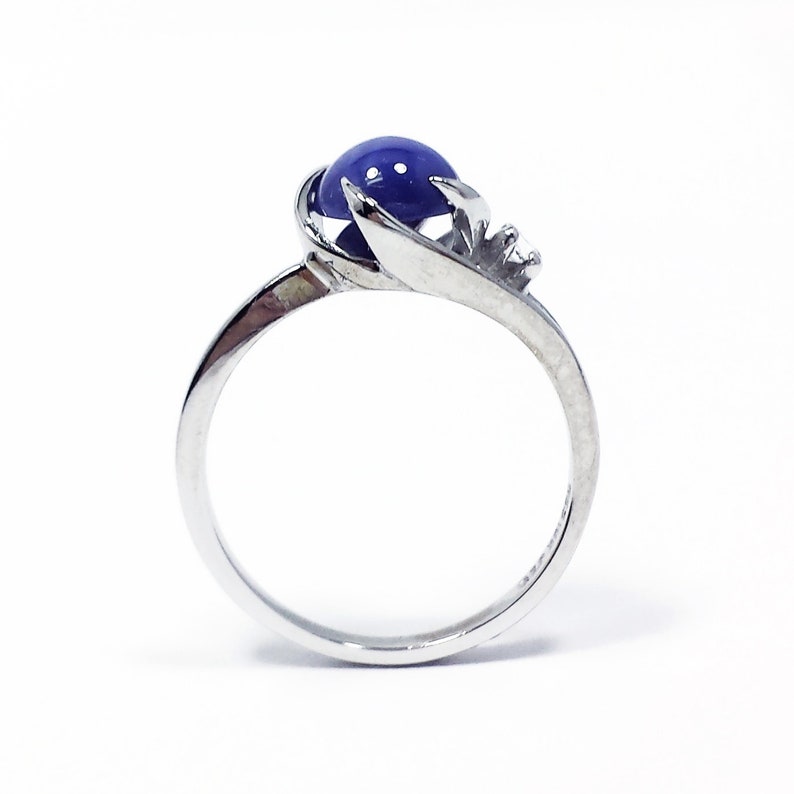 14k White Gold Simulated Star Sapphire Cubic Zirconia Cocktail Right Hand Ring Size 6.5