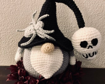 Crochet Halloween Gnome with Witch’s Hat and Spider
