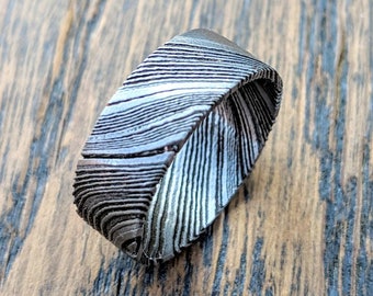 Anillo de acero de Damasco, hecho a pedido anillo, anillo de hombres de 8 mm, anillo unisex, anillo de hombre, anillo personalizado, banda de boda personalizada