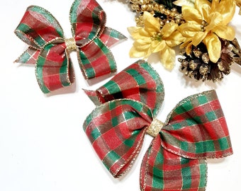 Towson plaid Christmas Hair Bows - Green and Red Plaid HairBow - Christmas Baby Bow - Holiday Bow - Christmas dress Hair Bow