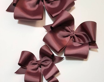 Lazo de cinta burdeos para el pelo – Hecho a mano, accesorio para el pelo para niñas