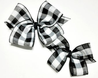 Black and White plaid Christmas Hair Bows - Cambridge Plaid HairBow - Christmas Baby Bow - Holiday Bow - Christmas dress Hair Bow cambridge