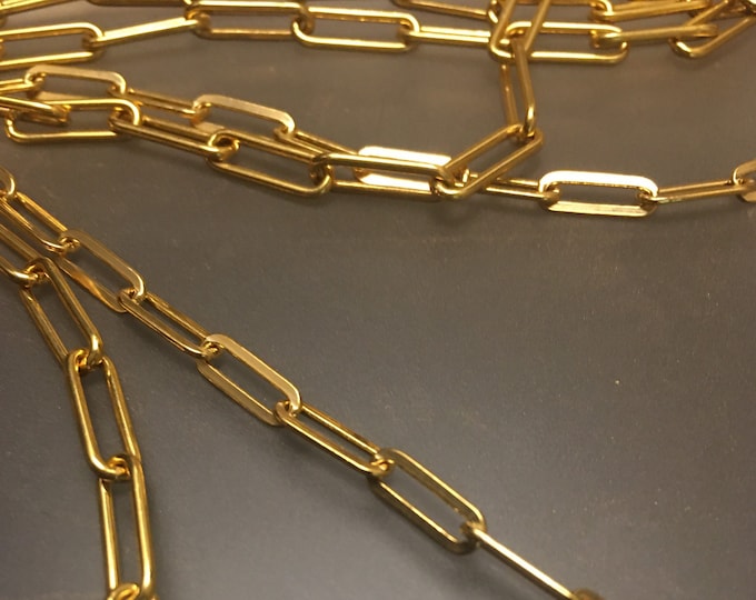 Featured listing image: Gold Chain Earring in Square Paper Clip Link