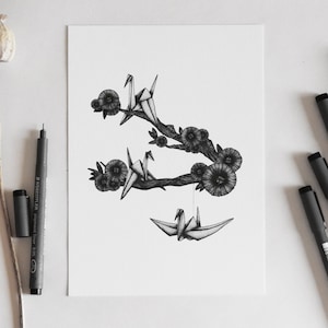 Stampa di uccelli gru origami - illustrazione surreale in bianco e nero disegnata con punti di inchiostro e dotwork - A4, A5, A6