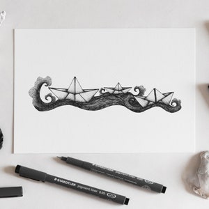 Stampa di barchette di carta origami - illustrazione surreale in bianco e nero disegnata con punti di inchiostro e dotwork - A4, A5, A6
