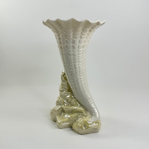 Vintage 1965-1980 Belleek Pottery - Two Tone Rock Spill Vase - 6th Mark 3rd Green Mark