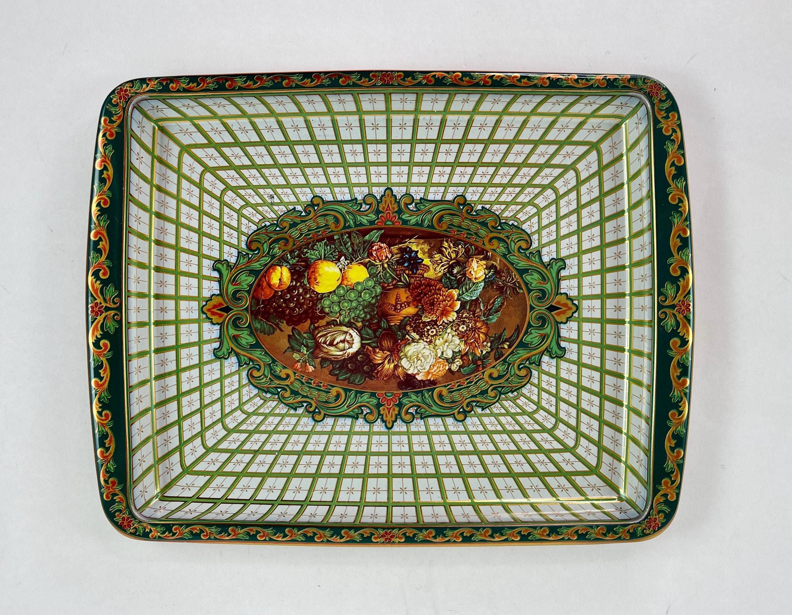 Vintage Daher Decorated Ware Collectible Tin Tray Floral & Fruit Free  Shipping - Etsy