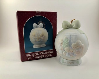 Vintage 1990 Precious Moments Christmas Ornament: Enesco Figurine