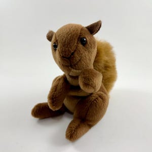 Vintage 2004 Zangeen Inc - Huggable Honeys - Brown Squirrel