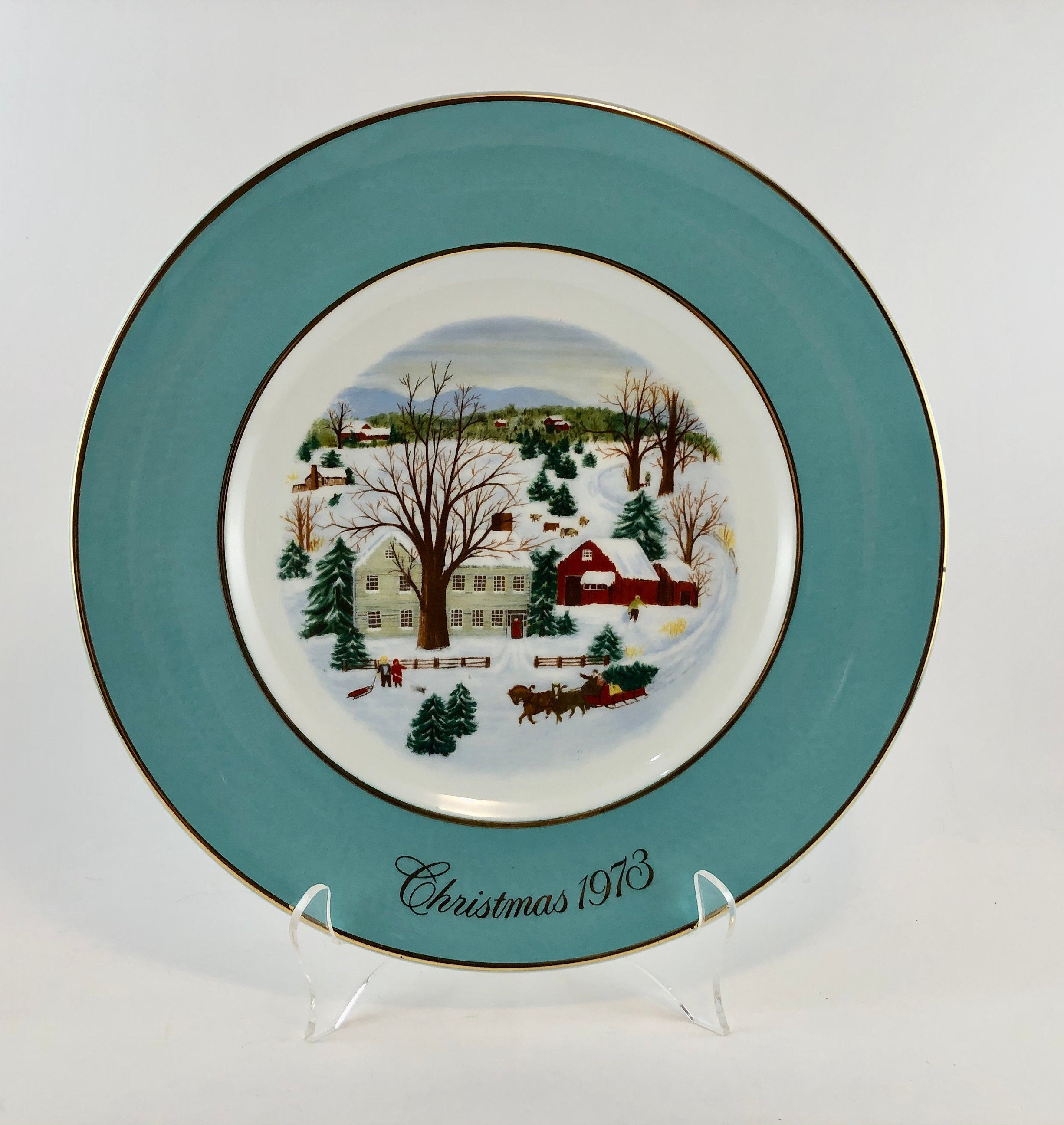 Vintage 1973 Avon Christmas Plate Series - First Edition Vintage 1973 Avon Christmas Plate Series - First Edition