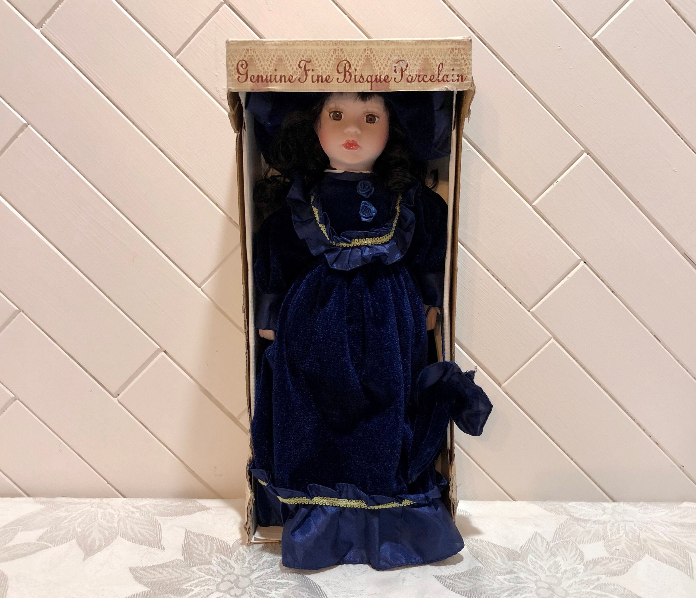 Genuine fine bisque porcelain keepsake memories hotsell