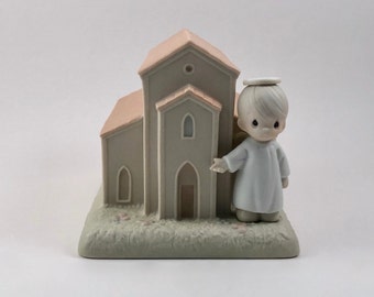 Vintage Copyright 1989 Samuel J Butcher PRECIOUS MOMENTS Spec Commemorative Chapel Figurine Enesco - There's a Christian Welcome Here 523011