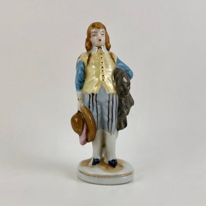 Vintage 1940s Porcelain Colonial Man Figurine - Free Shipping